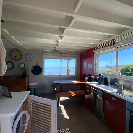 Holiday home La Sauvagine Les Pieds Dans L'eau