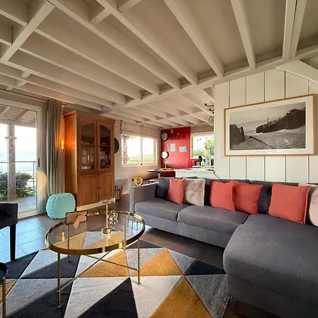 La Sauvagine Les Pieds Dans L'eau Cricquebœuf