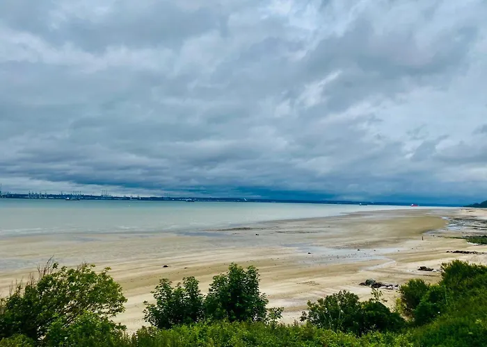 La Sauvagine Les Pieds Dans L'eau * Cricqueboeuf