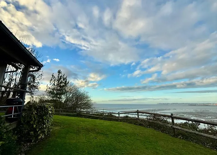 Holiday home La Sauvagine Les Pieds Dans L'eau *