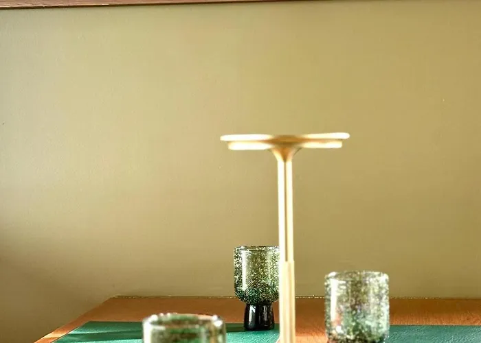 La Sauvagine Les Pieds Dans L'eau