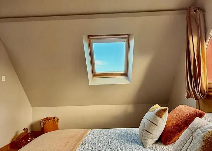 La Sauvagine Les Pieds Dans L'eau * Cricqueboeuf